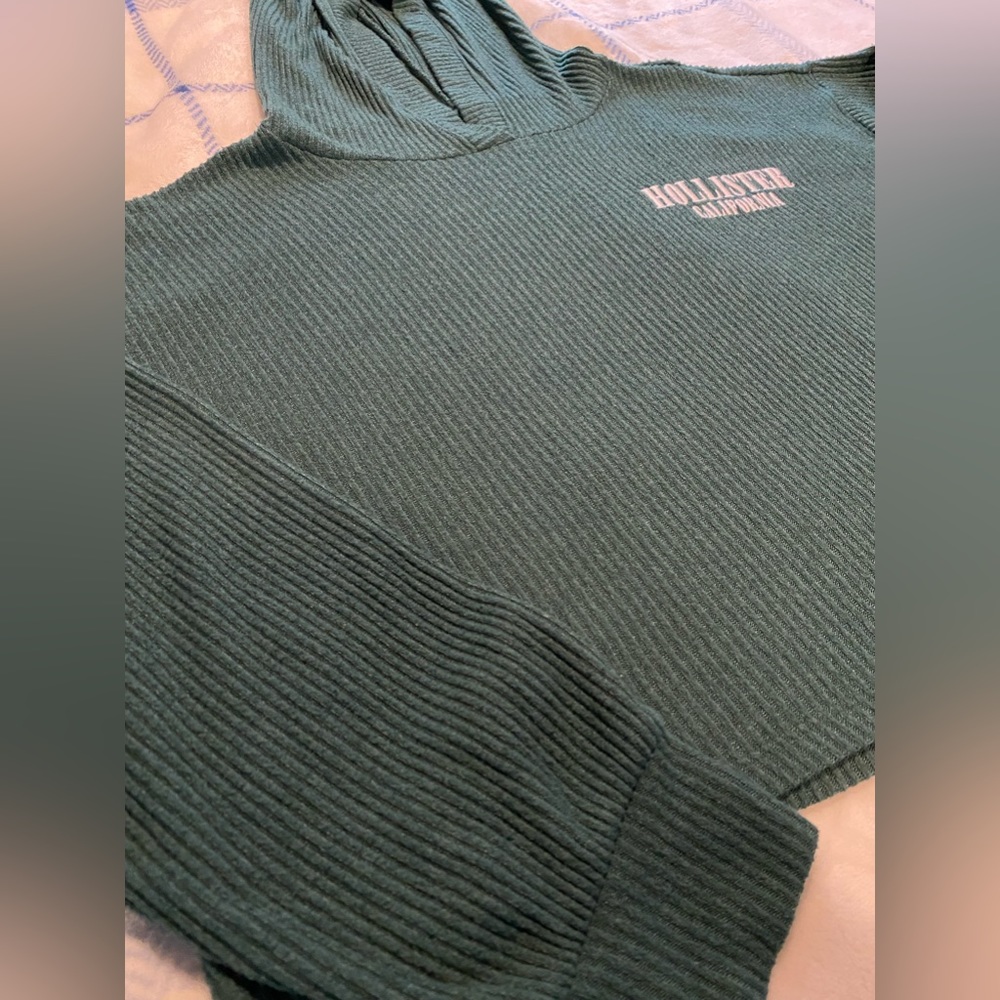green hollister lightweight pullover hoodie - Picture 3 of 5